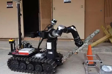 淺談履帶式機(jī)器人的應(yīng)用優(yōu)點(diǎn)和功能